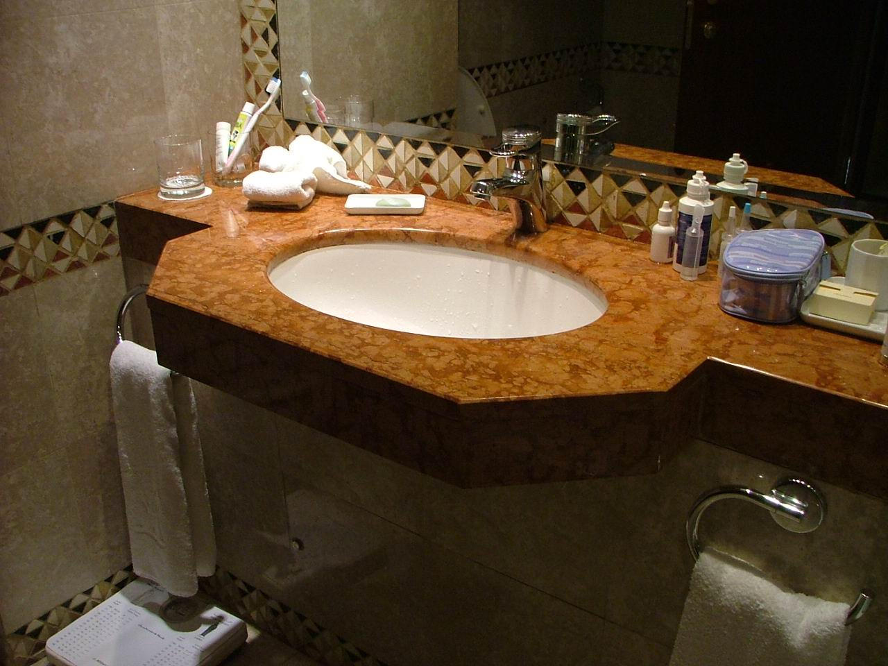 Vanity Top: Brown Marble (Vanity Top: Brown Marble)