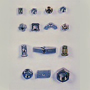 Nuts, Toggle Wings (Nüsse, Toggle Wings)