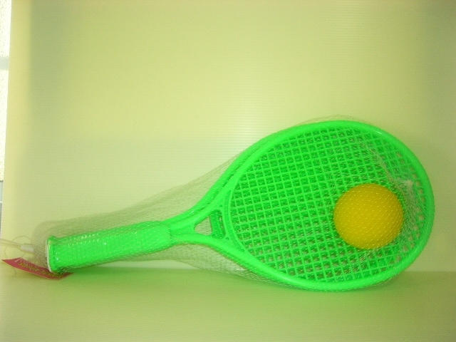 Plastic racket (Plastic raquette)