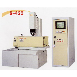 Electric Discharge Machine (Décharge électrique Machine)