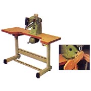 TRIMMING MACHINE FOR INNER LINING & SOLE (MACHINE A FRAISE POUR GARNITURE INTERIEURE ET SOLE)