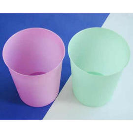 Soft-color Trash Can (Soft-Trash couleur peut)