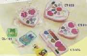MAKE UP KITS