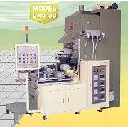 Fully Automatic Casting Machine For Lead Components (Entièrement machine de coulée automatique pour le plomb Composants)