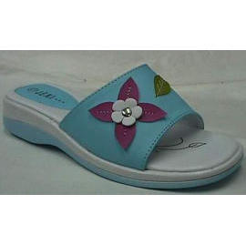 CHILDREN SHOES