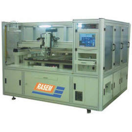Automatic Equipment Dispenser (Distributeur automatique des équipements)