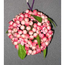 130MM BERRY KISSING BALL (130MM BERRY KISSING BALL)