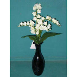 11``H LILY OF VALLEY IN GLASS VASE