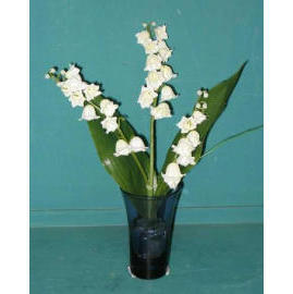 8``H LILY OF VALLEY IN GLASS VASE (8``H LILY TAL DER IN GLASS VASE)