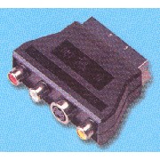 SCART ADAPTOR. (Adaptateur péritel.)