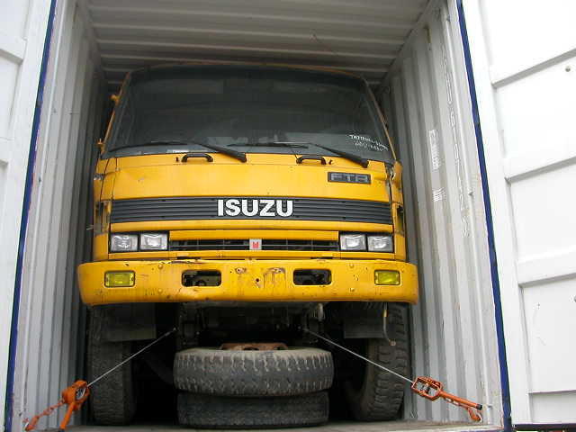 USED COMPLETE TRUCK - ISUZU (OCCASION CAMION COMPLET - ISUZU)
