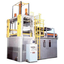 High speed cycle vacuum forming machine (High-Speed-Zyklus Tiefziehmaschine)
