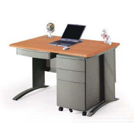 Staff Table (Персонал таблице)