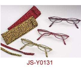 Reading glasses & accessory