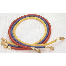 CHARGING HOSES (CHARGE DE TUYAUX)