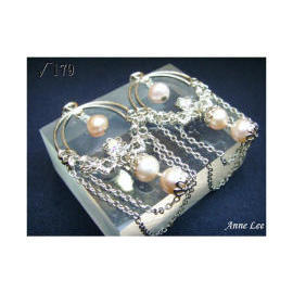 pearl earrings