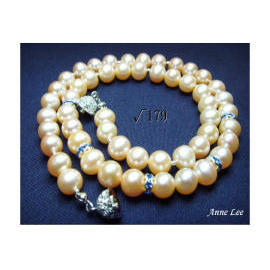 pearl necklace (Collier de perles)