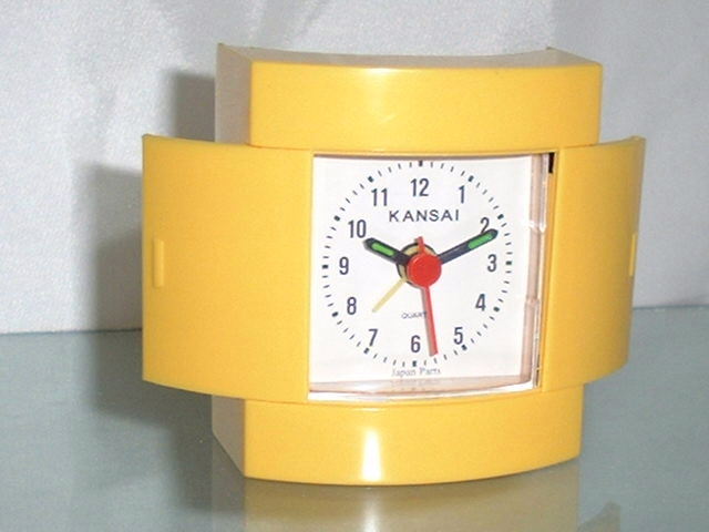  Shutter Alarm Clock ( Shutter Alarm Clock)