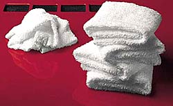  Towels, Bathrobes, Blankets, etc. (Serviettes, peignoirs, couvertures, etc)