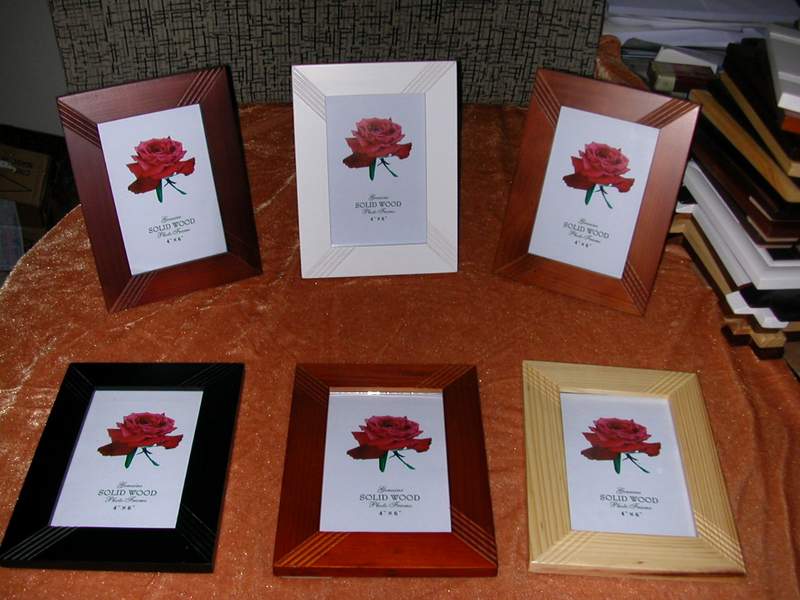  Wooden Frames (Des cadres en bois)