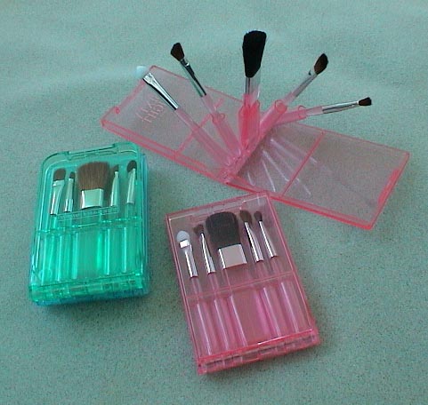  Gift Cometic Brush Set (Yh03109) (Подарочный набор кистей Cometic (Yh03109))
