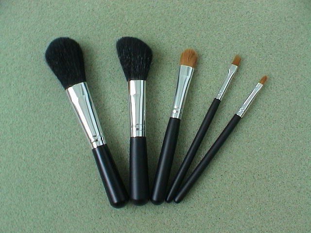  Professional Brushes (Профессиональные кисти)
