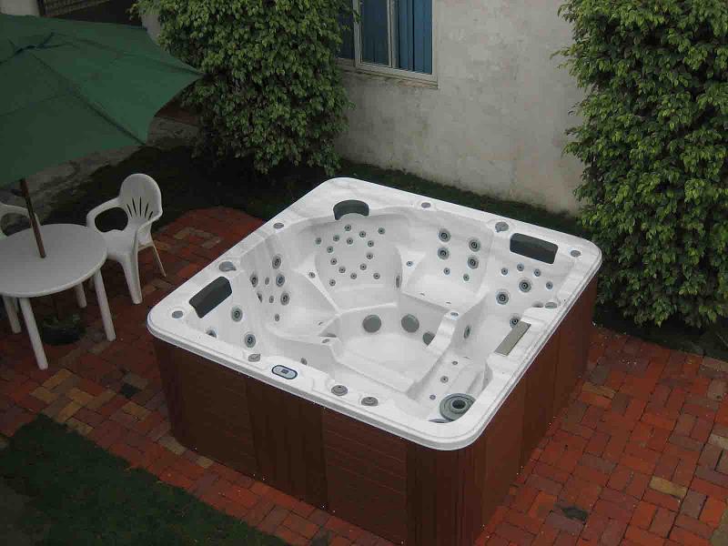  Spa Shell Bathtub