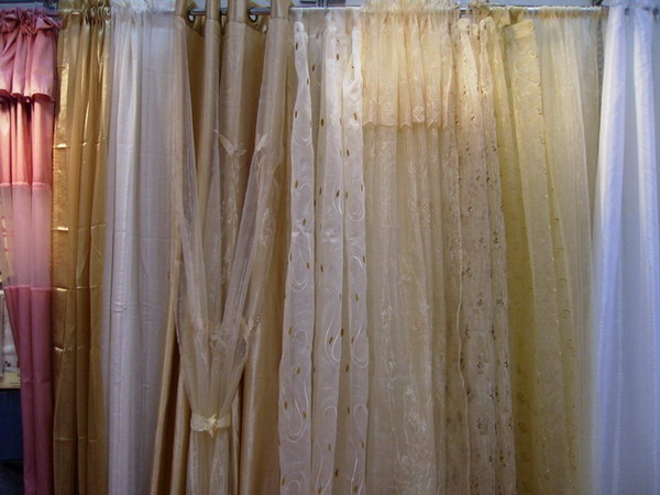  Curtain (Rideau)