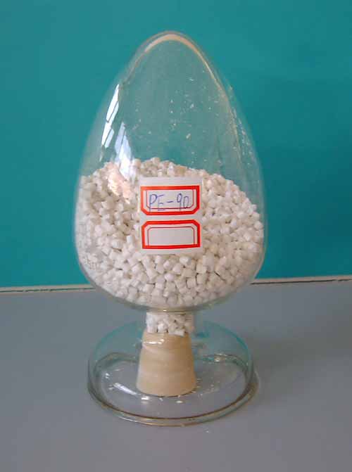 Antimontrioxid Masterbatch PE/Sb/90 (Micropellets) (Antimontrioxid Masterbatch PE/Sb/90 (Micropellets))