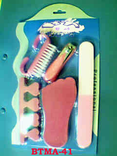  Nail Brush And Emery Board ( Nail Brush And Emery Board)