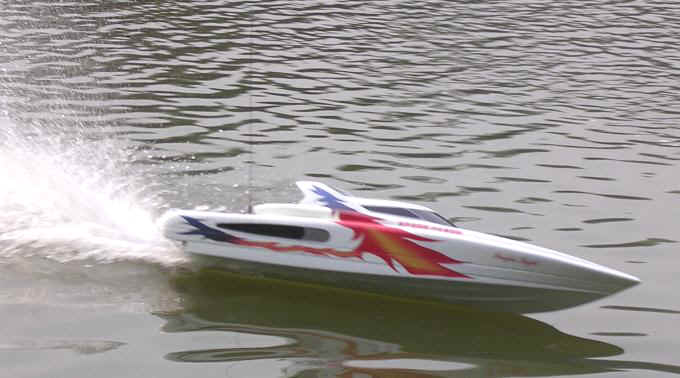  R/C Boat-Purple Light White Shark ( R/C Boat-Purple Light White Shark)