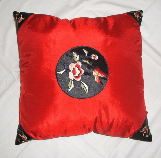  Silk Embroidered Cushion (Coussin de soie brodée)
