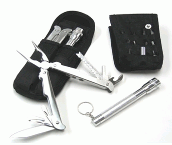  Multi Foldable Plier With Flashlight ( Multi Foldable Plier With Flashlight)