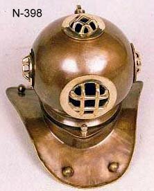  Helmets (Casques)