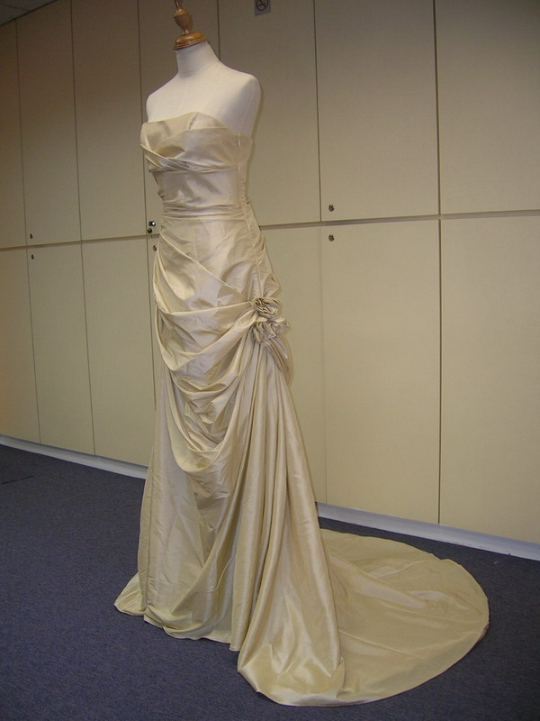  Wedding Gown