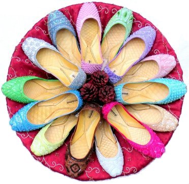  Khussa Slippers, Beaded And Embroidered Flat Khussa Slipper (Khoussa Chaussons, perlés et brodés Flat Khoussa Slipper)