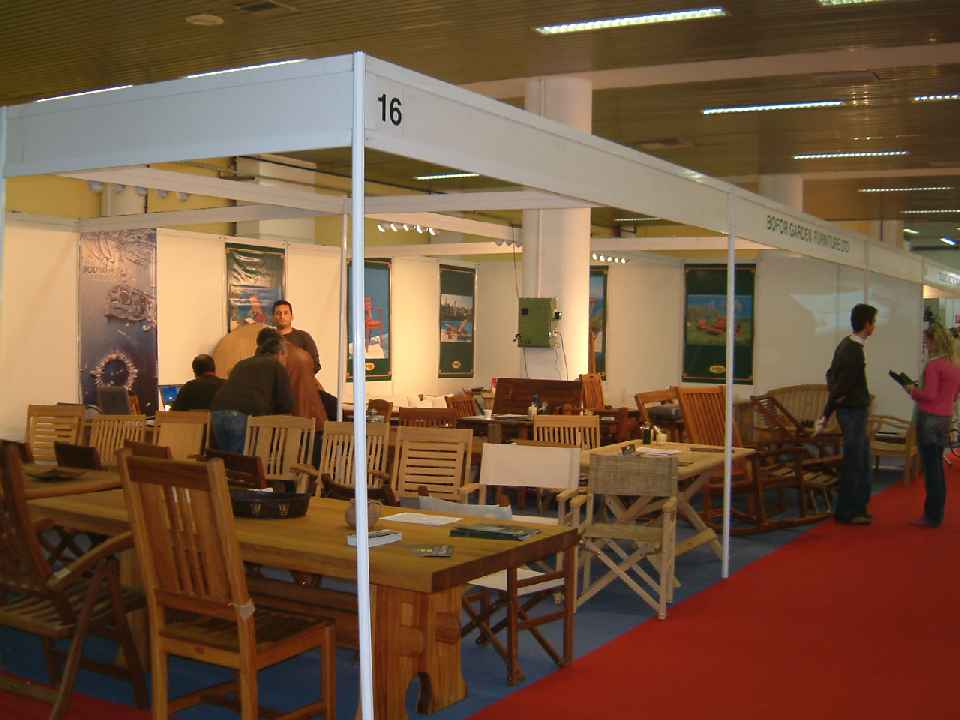  Outdoor Furniture (Outdoor-Möbel)