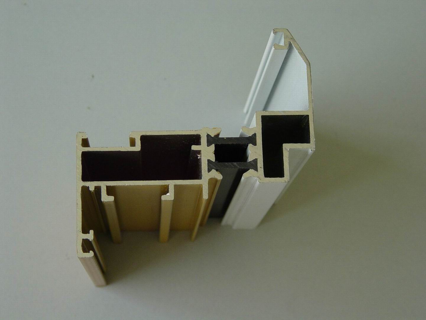  Thermal Break Aluminum Profiles (Wärme-Break Aluminium Profile)