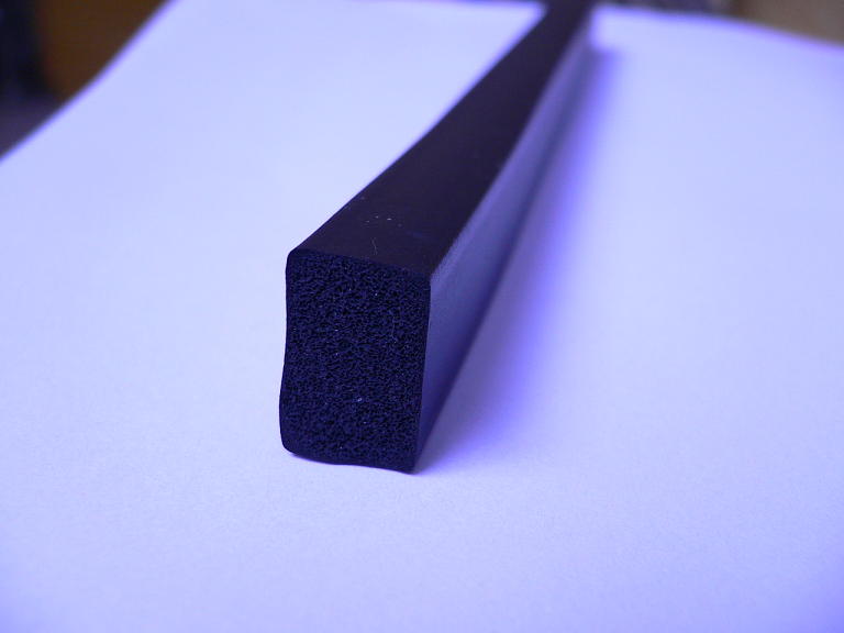 Rubber Sponge (Rubber Sponge)