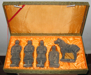  Terracotta Warriors In Gift Set (Терракотовые воины в Gift Set)