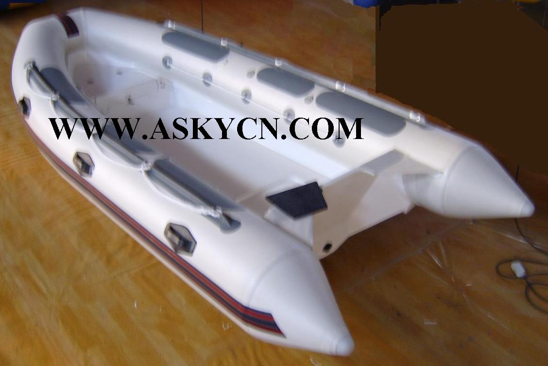  Rigid Boat / Power Boat / Rib Boat (Bateau semi-rigide / Power Boat / Rib Boat)