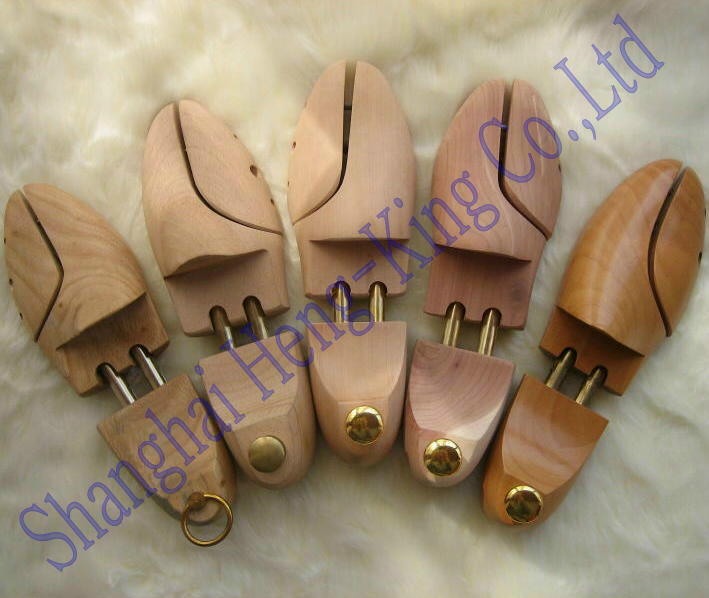  Wooden Shoe Tree (Деревянный башмак дерево)