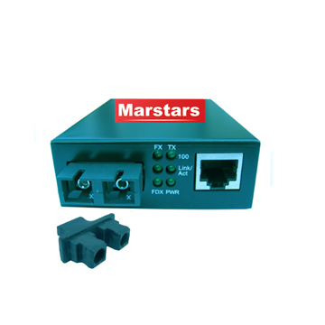  Fiber Optic 10 / 100m & Gigabit Media Converter (Fibre optique 10 / 100m et Gigabit Media Converter)