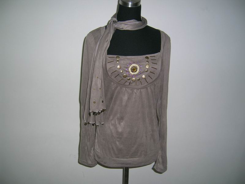  Trendy Ready-to-made T-shirt (Trendy Prêt-à-Made T-shirt)