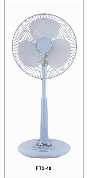  2 In 1 Table And Stand Fan (2 In 1 Table Et Stand Fan)