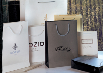  Paper Handbags ()