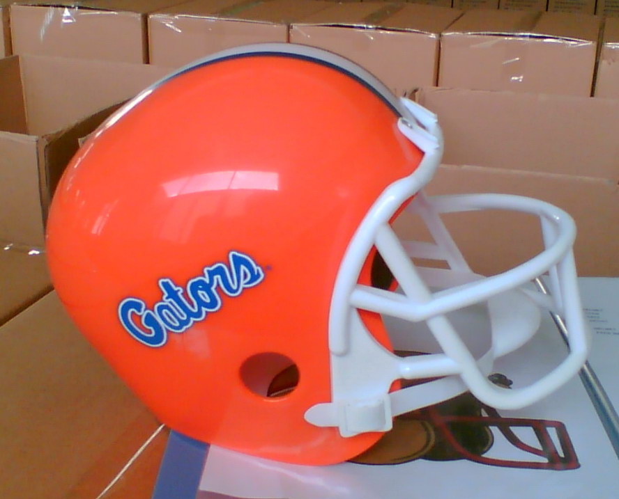  Generic Plastic Football Helmet Toys (Общий Пластиковые игрушки футбол шлем)