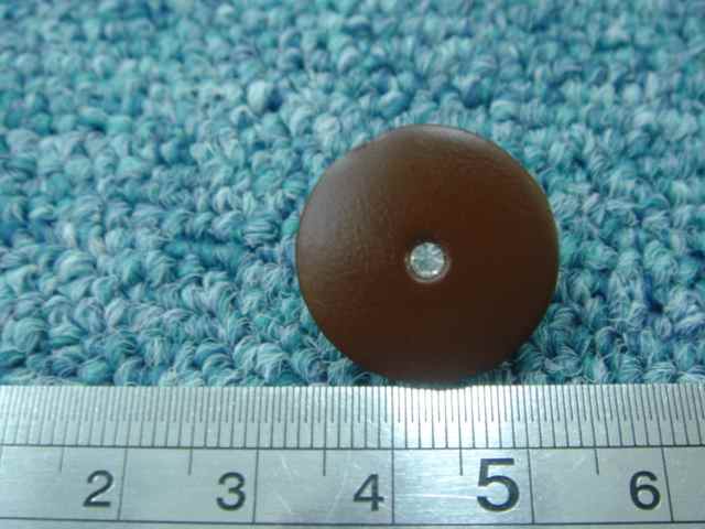  Leather Button (Кожа кнопки)