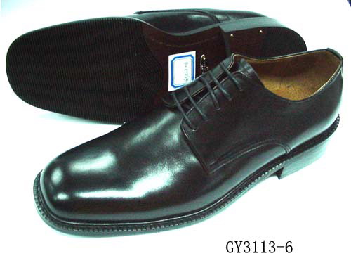  Cowhide Shoes (Chaussures en peau de vache)