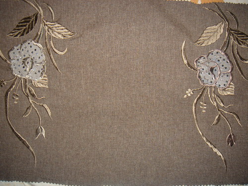  Embroidery Fabrics (Broderies Tissus)